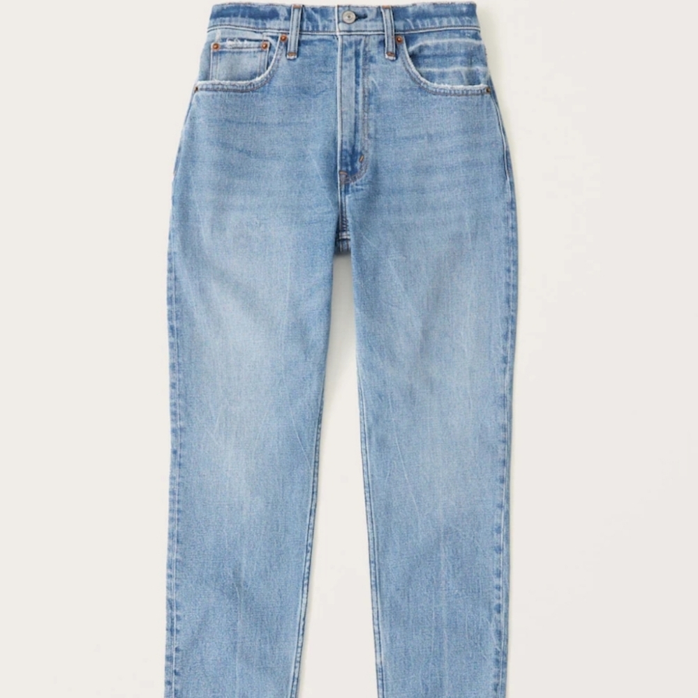 Abercrombie & Fitch Mom Jeans